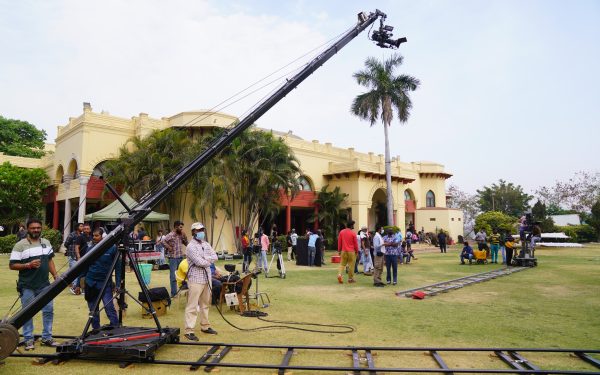 Selfiee — Heavy Jib Crane & Dolly Track Setup